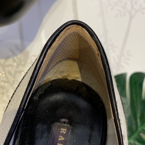 Ralph Lauren Collection B & W Peep Toe Size 9 - Picture 4 of 7